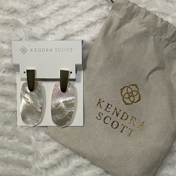 NWT Gold Aragon Earrings in Mother of Pearl. - Picture 2 of 4